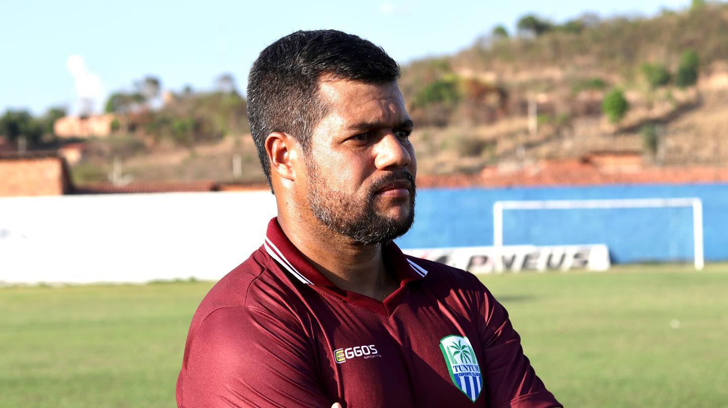 FUTEBOL DE BASE: Santos Contrata Wesley Patati, promessa Presidutrense. -  Adonias Soares